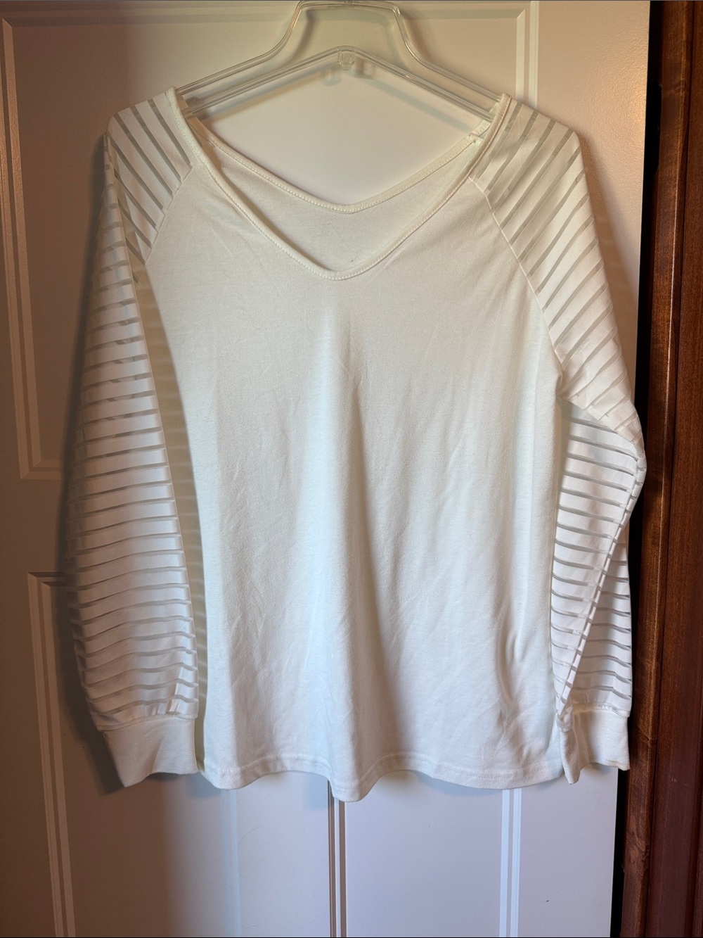 Women’s White V-Neck Mesh Long Sleeve T- Shirt